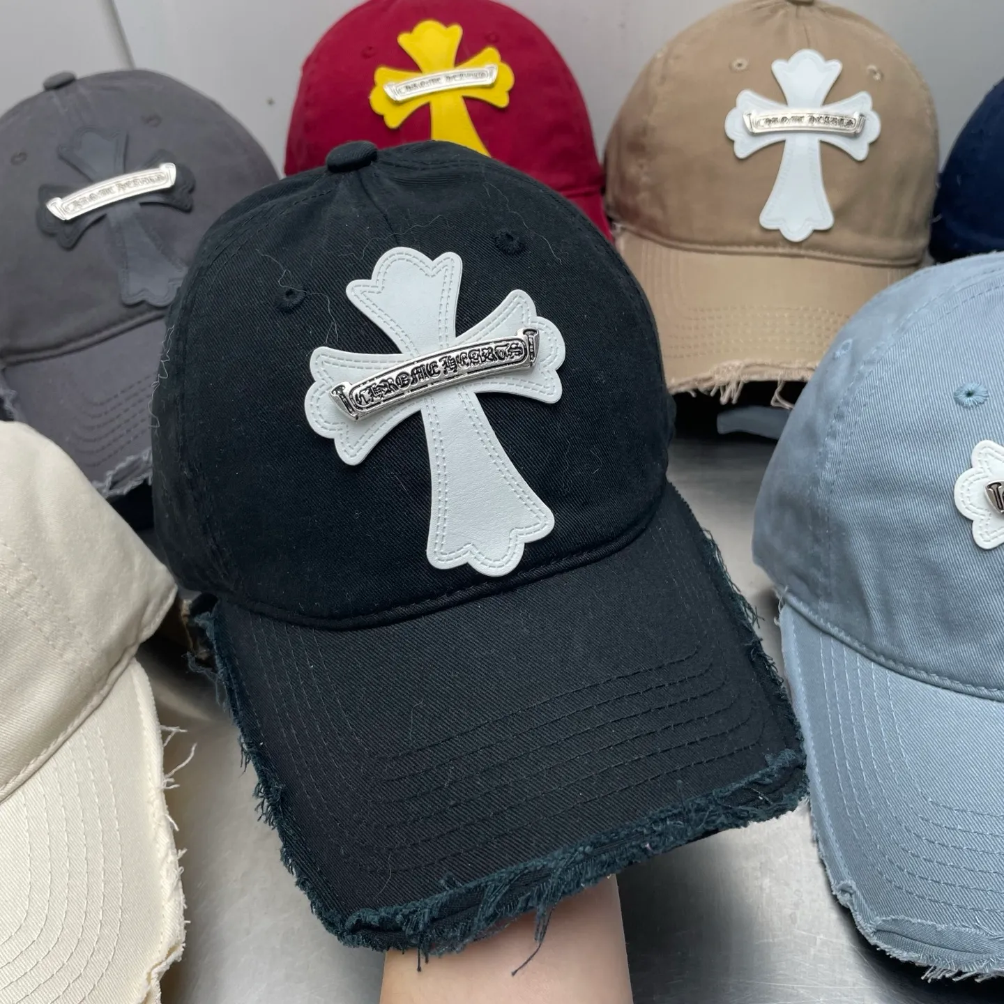 Crow heart fur edge spring and summer baseball cap